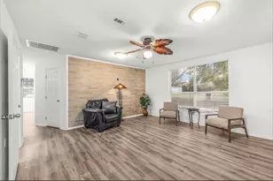 328 Creekview Meadows Dr, Springtown, TX 76082 - Photo 10