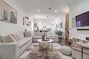3210 Carlisle St, Dallas, TX 75204 - Photo 2