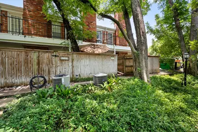 1379 Roaring Springs Road, Fort Worth, TX 76114 - Photo 28