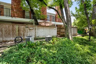 1379 Roaring Springs Rd, Fort Worth, TX 76114 - Photo 28
