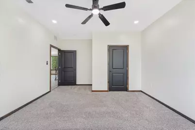 6027 Verde Way, Dallas, TX 75211 - Photo 18