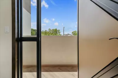 6027 Verde Way, Dallas, TX 75211 - Photo 22