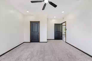 6027 Verde Way, Dallas, TX 75211 - Photo 16