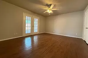 730 Londonderry Ln, Denton, TX 76205 - Photo 8
