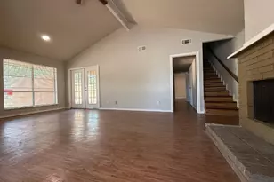 730 Londonderry Ln, Denton, TX 76205 - Photo 4
