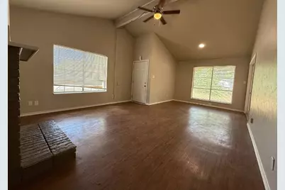 730 Londonderry Lane #734, Denton, TX 76205 - Photo 2