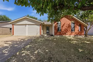 1420 Laurel Ln, Cleburne, TX 76033 - Photo 1