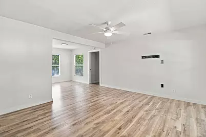 800 Winnie Street, Fort Worth, TX 76112 - Photo 4