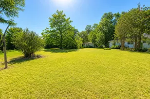310 SW 7th St, Kerens, TX 75144 - Photo 24