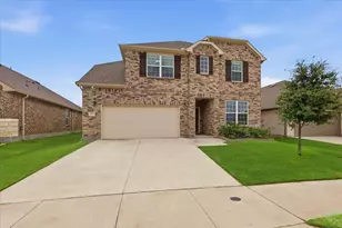 825 Crest Breeze Dr, Fort Worth, TX 76052 - Photo 2