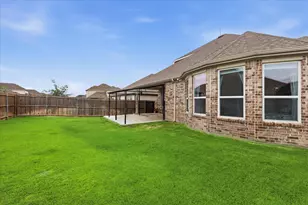 825 Crest Breeze Dr, Fort Worth, TX 76052 - Photo 36