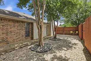 2308 Carol Good Ln, Carrollton, TX 75006 - Photo 24