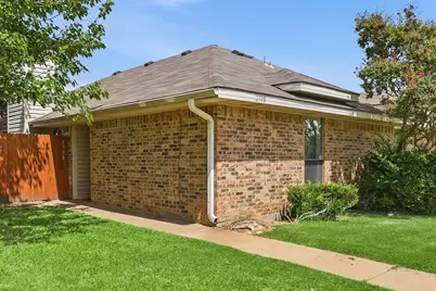 2308 Carol Good Lane, Carrollton, TX 75006 - Photo 2
