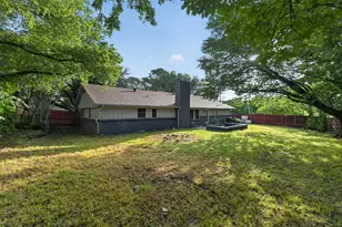 2403 Robin Cir, Denton, TX 76209 - Photo 24