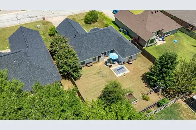 221 Quail Run, Aubrey, TX 76227 - Photo 22