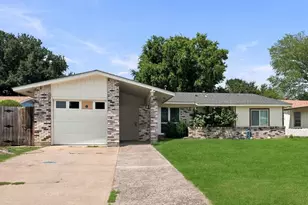2621 Burning Tree Ln, Irving, TX 75062 - Photo 1