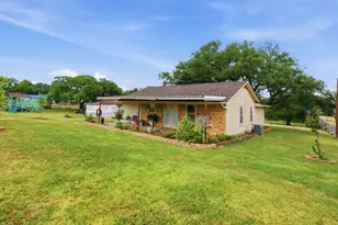701 Van Winkle St, Weatherford, TX 76086 - Photo 4