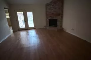 303 Scenic Brook St, Brenham, TX 77833 - Photo 8
