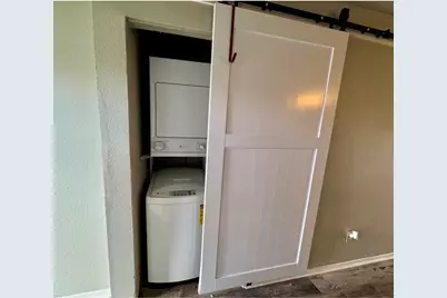 808 W Collins Street, Denton, TX 76201 - Photo 12