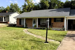 1016 E Franklin St, Hillsboro, TX 76645 - Photo 2