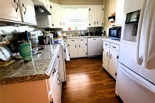 1016 E Franklin St, Hillsboro, TX 76645 - Photo 16