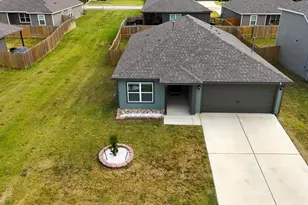 2405 Stillwater Dr, Ponder, TX 76259 - Photo 2