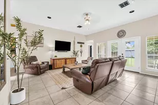 907 Dogwood St, Robinson, TX 76706 - Photo 6