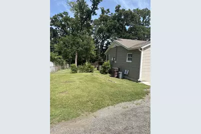 1100 S Trade Days Boulevard, Canton, TX 75103 - Photo 2