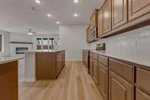 1337 Frio Dr, Springtown, TX 76082 - Photo 12
