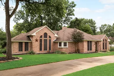 602 Creek View Circle, Ovilla, TX 75154 - Photo 2
