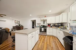 402 Jones St, Tom Bean, TX 75489 - Photo 12