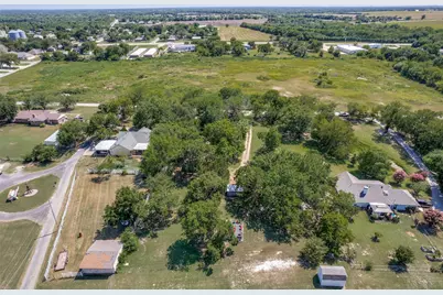 402 Jones Street, Tom Bean, TX 75489 - Photo 28