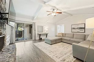 4643 Ashbrook Rd, Dallas, TX 75227 - Photo 10