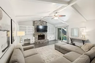 4643 Ashbrook Rd, Dallas, TX 75227 - Photo 2