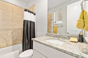 1118 S Adams St, Fort Worth, TX 76104 - Photo 22