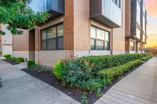 1118 S Adams St, Fort Worth, TX 76104 - Photo 2
