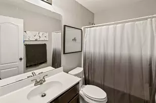 2272 Bresee Dr, Carrollton, TX 75010 - Photo 14