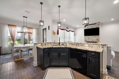 170 Grays Creek Circle, Ennis, TX 75119 - Photo 14