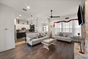 170 Grays Creek Circle, Ennis, TX 75119 - Photo 10