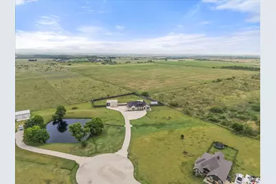 170 Grays Creek Circle, Ennis, TX 75119 - Photo 34