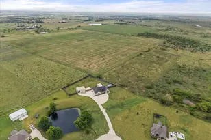 170 Grays Creek Circle, Ennis, TX 75119 - Photo 38