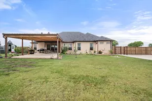 170 Grays Creek Circle, Ennis, TX 75119 - Photo 28