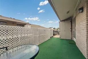 15922 Club Crest Dr, Dallas, TX 75248 - Photo 18