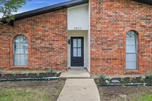 2903 Winterberry Dr, Carrollton, TX 75007 - Photo 4