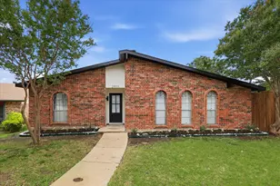 2903 Winterberry Dr, Carrollton, TX 75007 - Photo 2