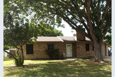 1414 W Torrey Street, Granbury, TX 76048 - Photo 2