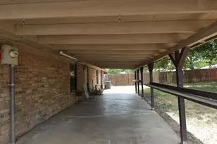 1414 W Torrey St, Granbury, TX 76048 - Photo 22