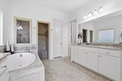4604 Pony Avenue, Carrollton, TX 75010 - Photo 18