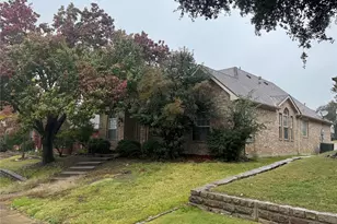 1730 Cresthill Dr, Rockwall, TX 75087 - Photo 2