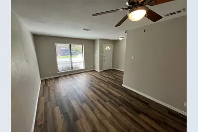 1506 Parkside Drive, Carrollton, TX 75006 - Photo 4